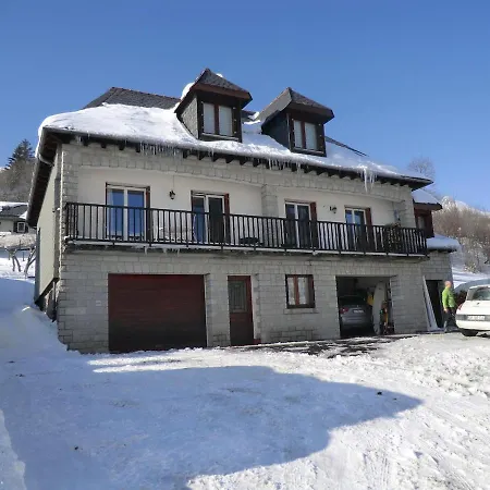 A Cote De La Station De Le Lioran Dans Le Cantal 公寓 圣雅克·德波尔